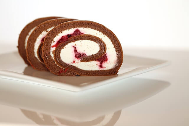 Cream roll Cream roll