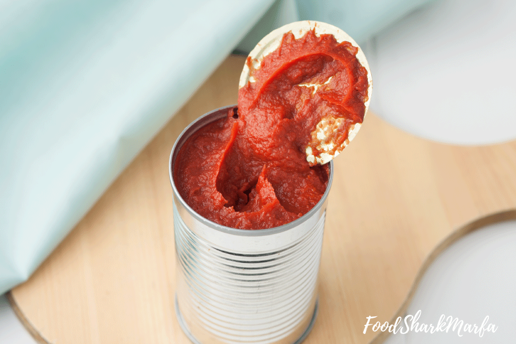 thicken-chili-with-tomato-paste thicken-chili-with-tomato-paste