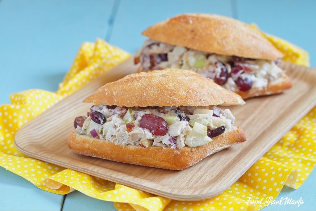 Chicken Salad Sandwich with Greek Yogurt Chicken Salad Sandwich with Greek Yogurt