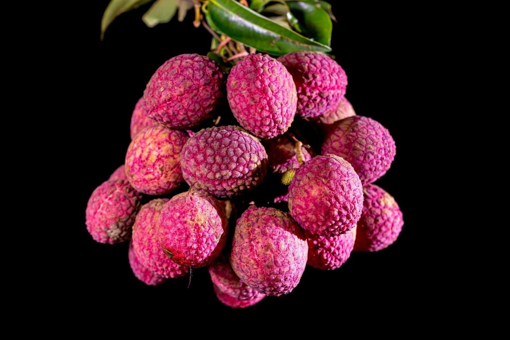 What Does Lychee Fruit Taste Like? A Guide to Lychee! Food Shark Marfa